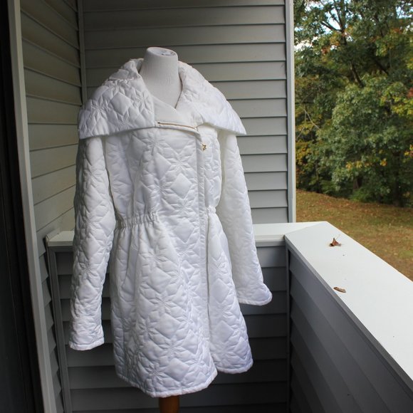 Escada by Margaretha Ley Vintage White Quilted Coat – Size 38, Made in Germany - Picture 1 of 16